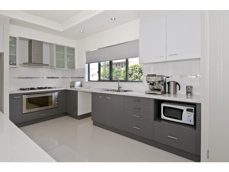 84 Craig Street, Wishart QLD 4122