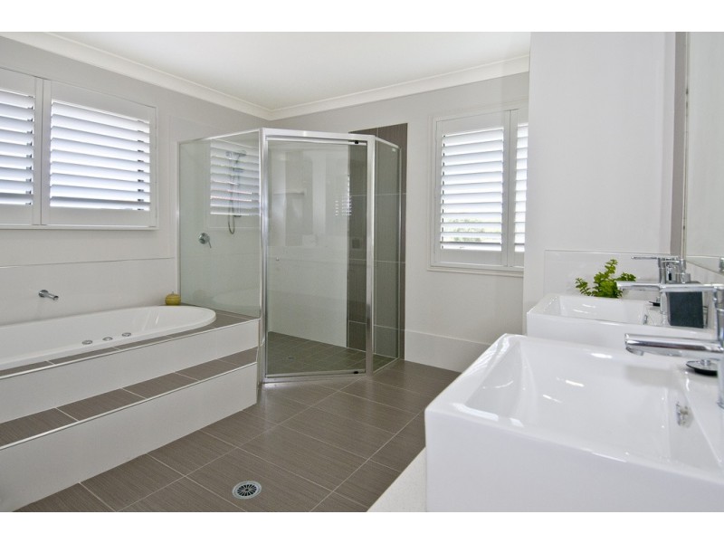 84 Craig Street, Wishart QLD 4122