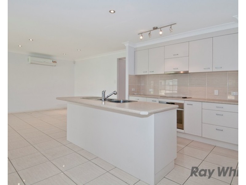2 Webcke Avenue, Crestmead QLD 4132