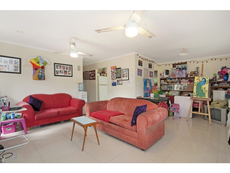 1 Bergomi Ct, Eagleby QLD 4207