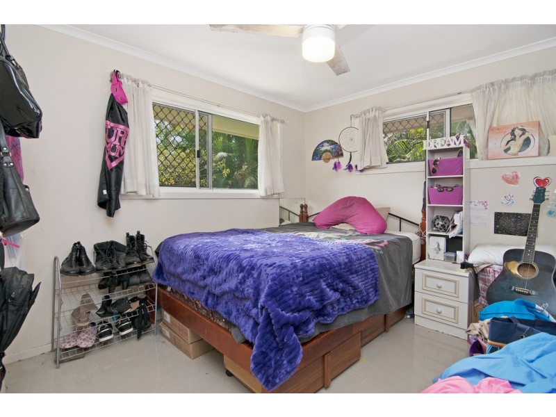 1 Bergomi Ct, Eagleby QLD 4207