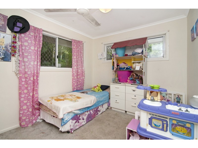 1 Bergomi Ct, Eagleby QLD 4207