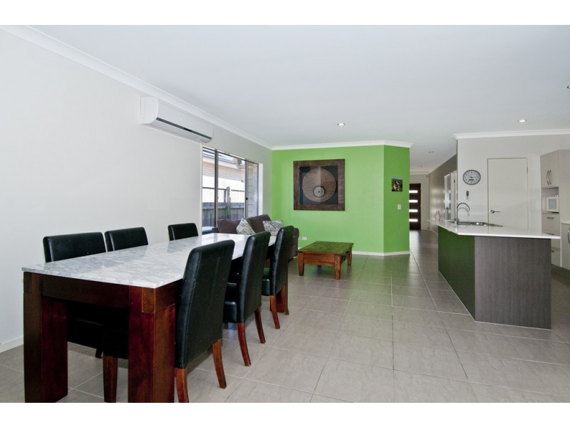4 Kanimbla St, Holmview QLD 4207