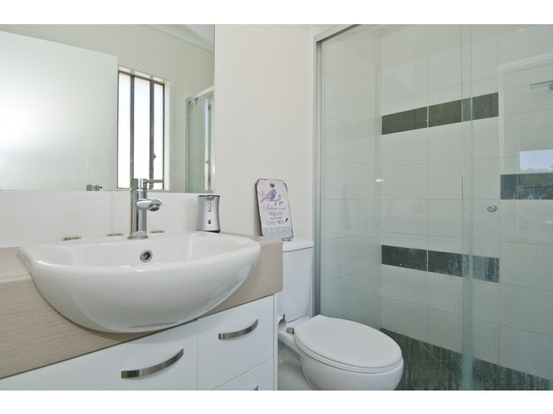 4 Kanimbla St, Holmview QLD 4207