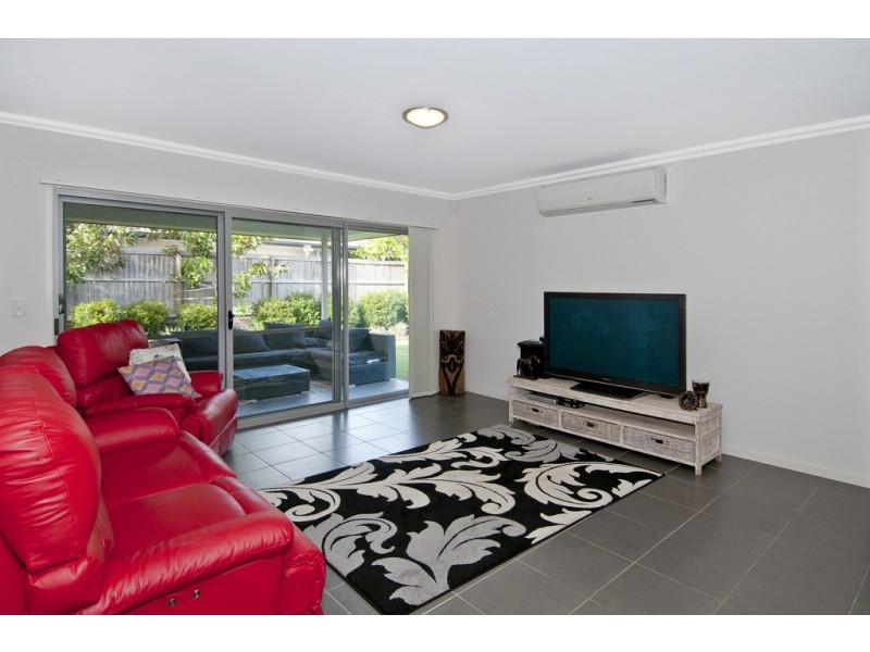 67 Jarvis Rd, Waterford QLD 4133