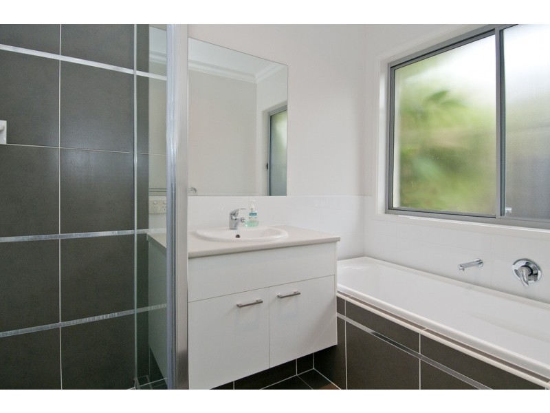 67 Jarvis Rd, Waterford QLD 4133