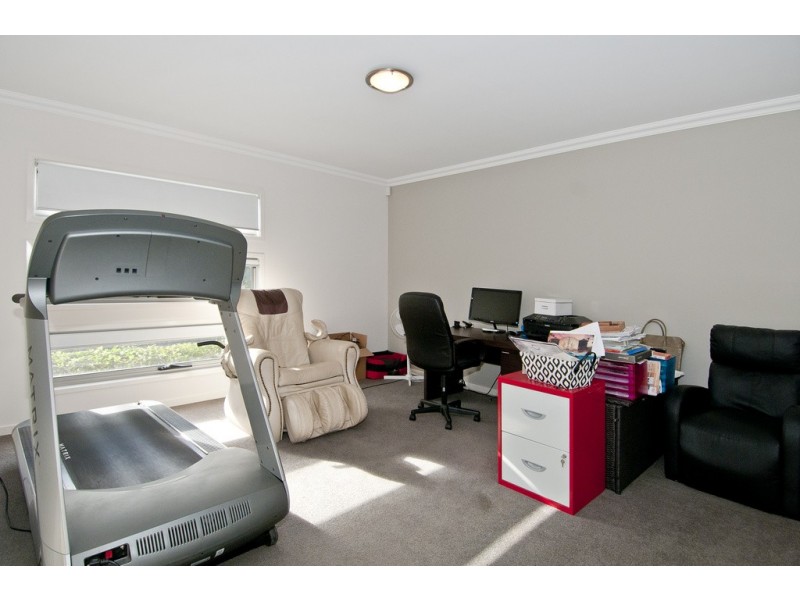 67 Jarvis Rd, Waterford QLD 4133