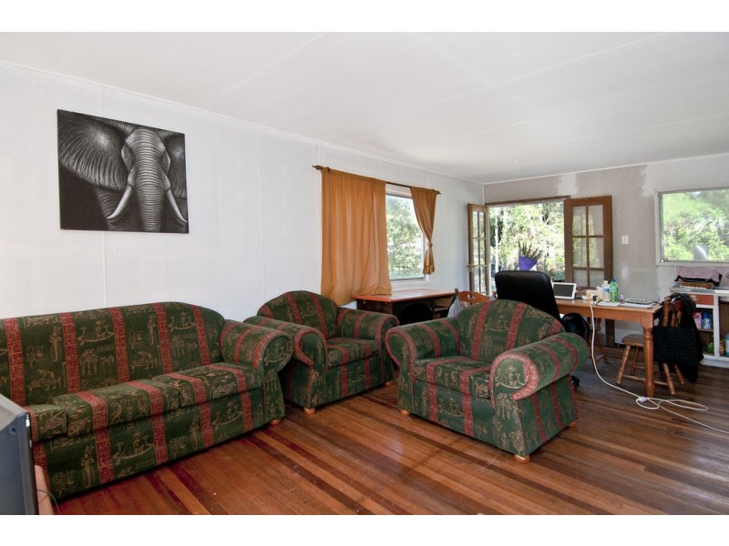 49 Burow Rd, Waterford West QLD 4133