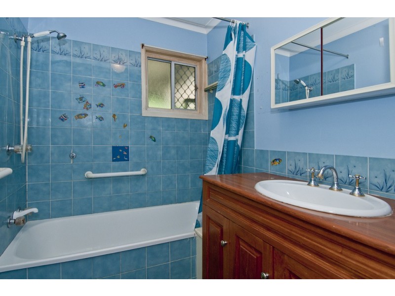7 Montrose Ave, Bethania QLD 4205