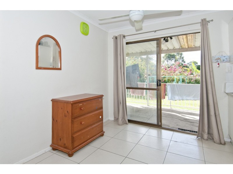 4 Greisen Crt, Bethania QLD 4205