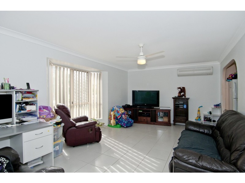 27 Allspice Street, Crestmead QLD 4132
