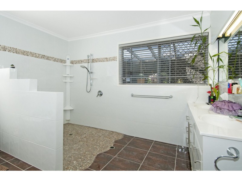 30 Edinburgh Drive, Bethania QLD 4205