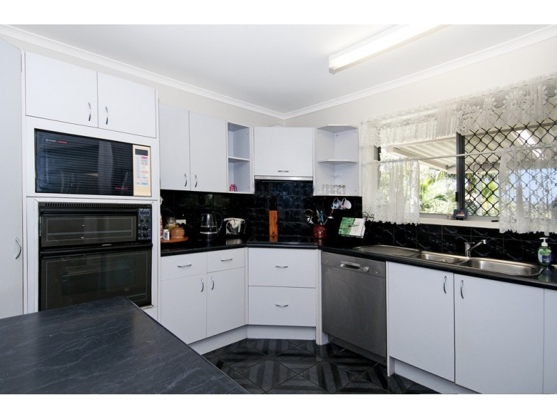 30 Edinburgh Drive, Bethania QLD 4205