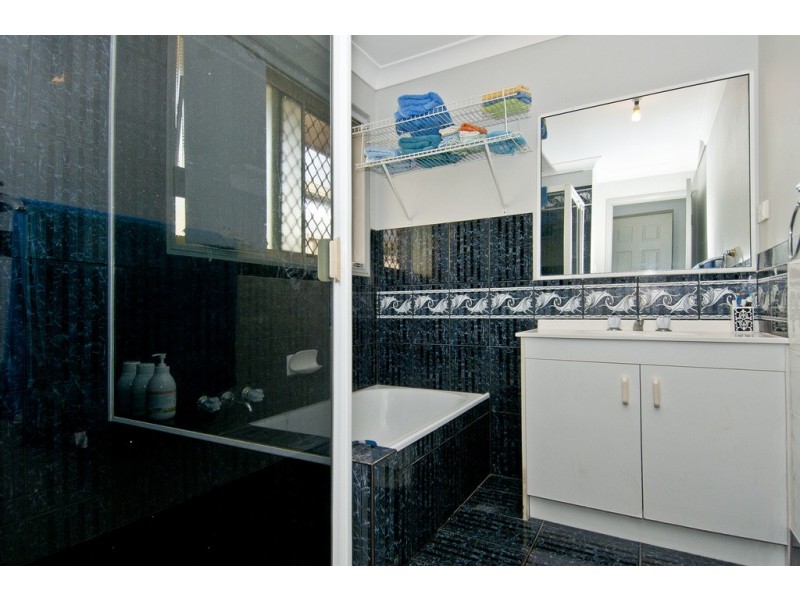 14 Cavillon Street, Crestmead QLD 4132