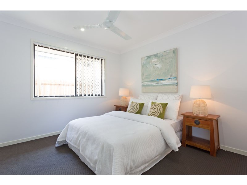 92 Cobblestone Ave, Logan Reserve QLD 4133