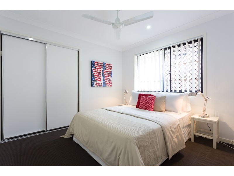 92 Cobblestone Ave, Logan Reserve QLD 4133