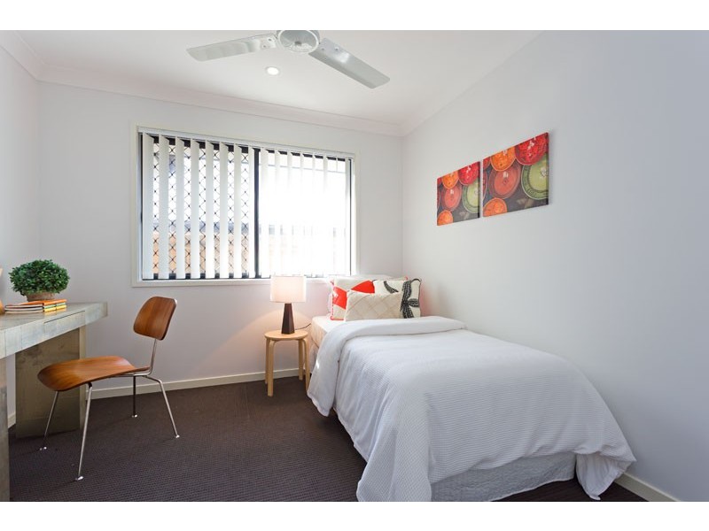 92 Cobblestone Ave, Logan Reserve QLD 4133