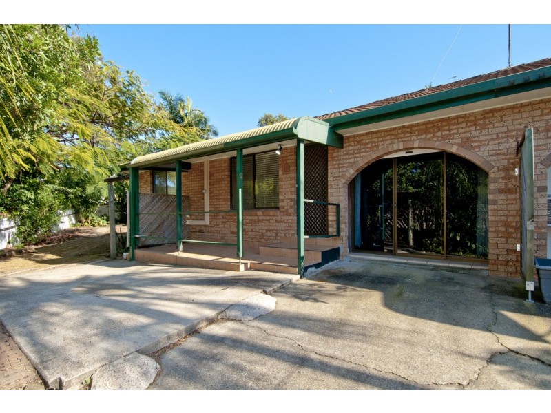 4 Virginia Grove, Southport QLD 4215