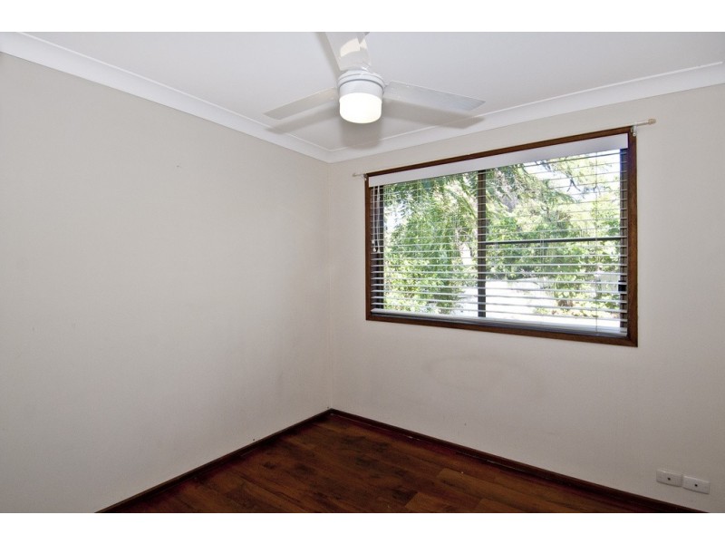 4 Virginia Grove, Southport QLD 4215