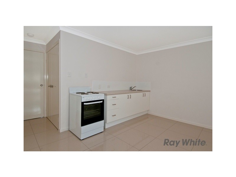 38B Clare Road, Kingston QLD 4114
