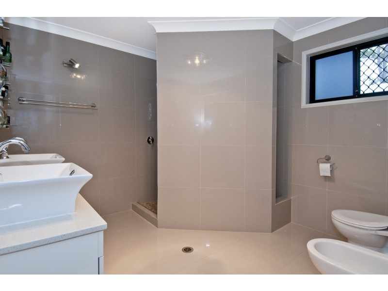 48 Carnarvon Cres, Waterford QLD 4133