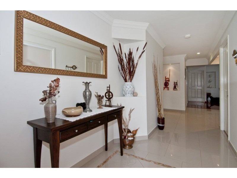 48 Carnarvon Cres, Waterford QLD 4133