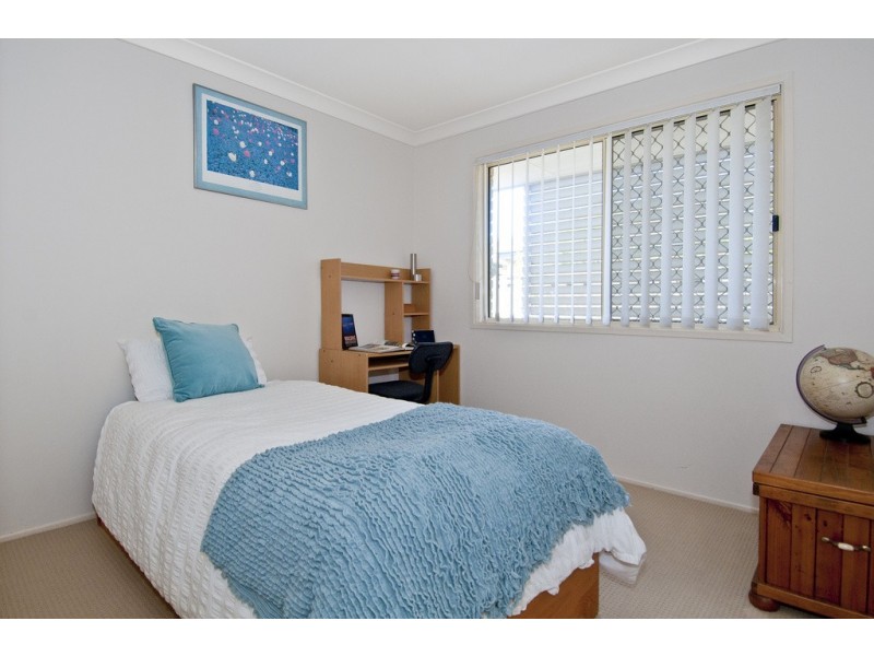 121 Mattocks Rd, Burleigh Waters QLD 4220