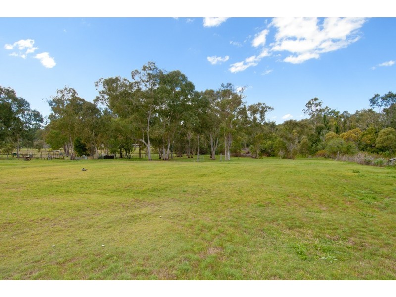 1322-1330 Waterford-Tamborine Rd, Logan Village QLD 4207