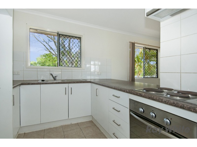 6 Karabil Street, Kingston QLD 4114