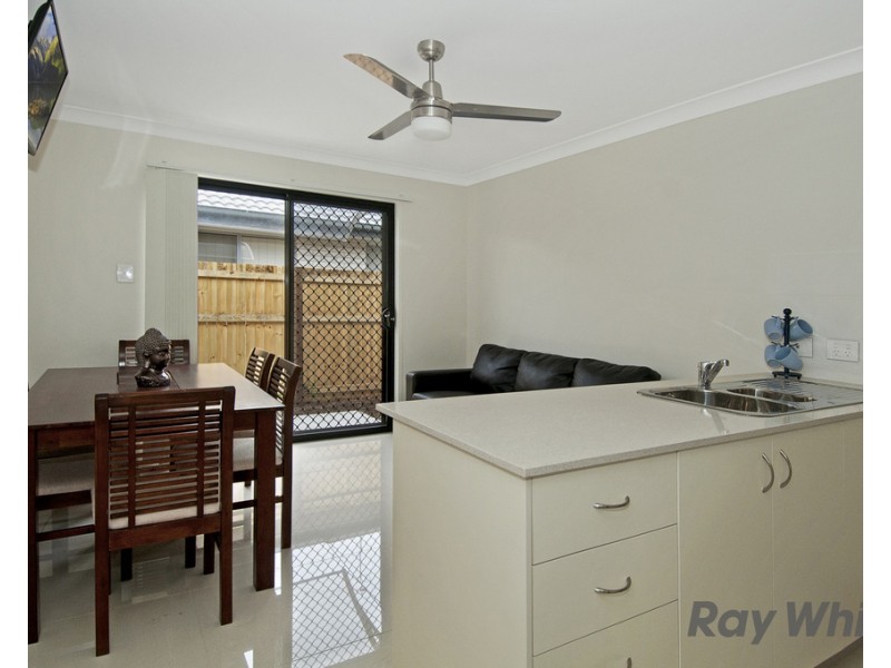 Room 4 78 South Quarter Drive, Loganlea QLD 4131