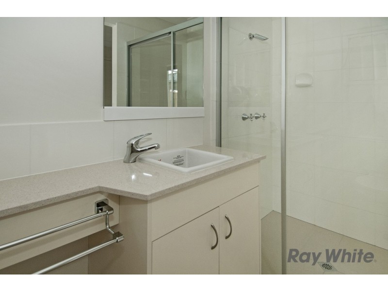 Room 3, 78 South Quarter Drive, Loganlea QLD 4131
