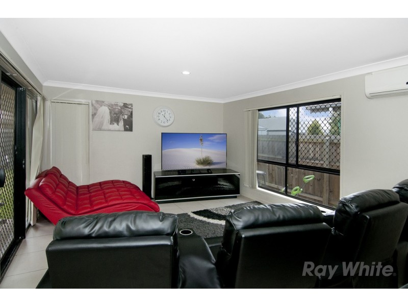 18 Coalstoun Crossing, Waterford QLD 4133