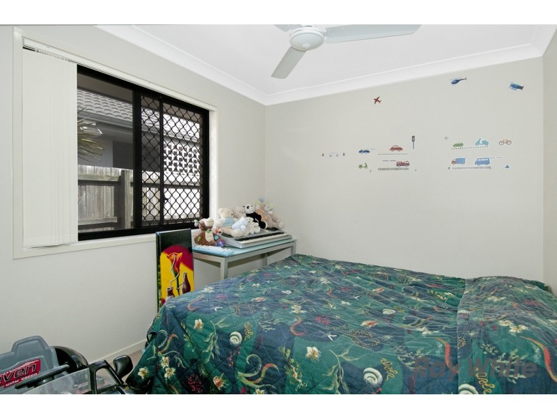 18 Coalstoun Crossing, Waterford QLD 4133