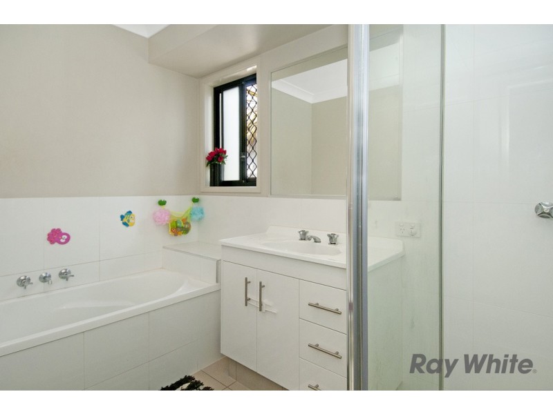 18 Coalstoun Crossing, Waterford QLD 4133