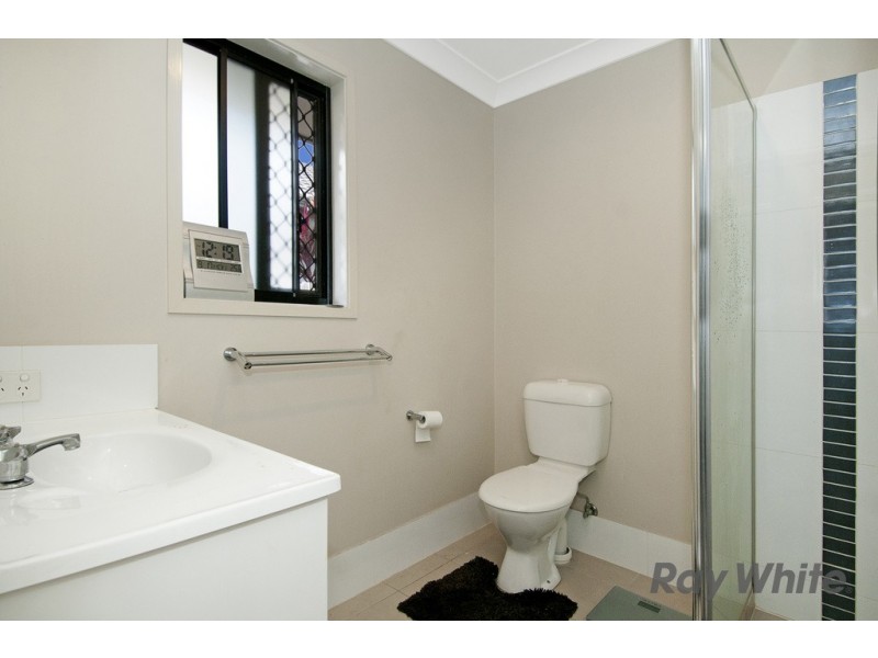 18 Coalstoun Crossing, Waterford QLD 4133