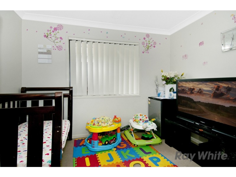 18 Coalstoun Crossing, Waterford QLD 4133