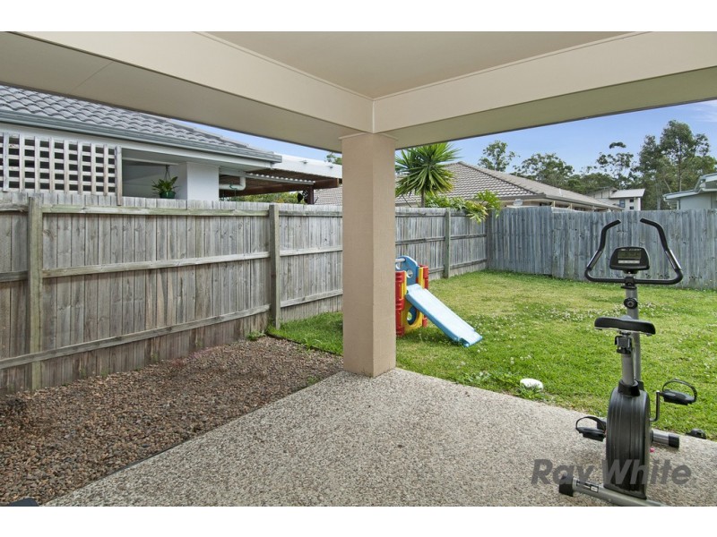 18 Coalstoun Crossing, Waterford QLD 4133