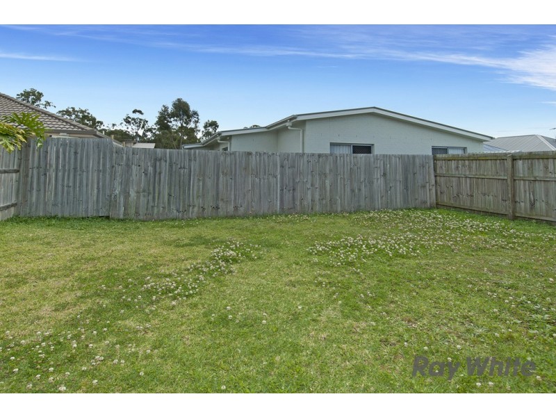 18 Coalstoun Crossing, Waterford QLD 4133