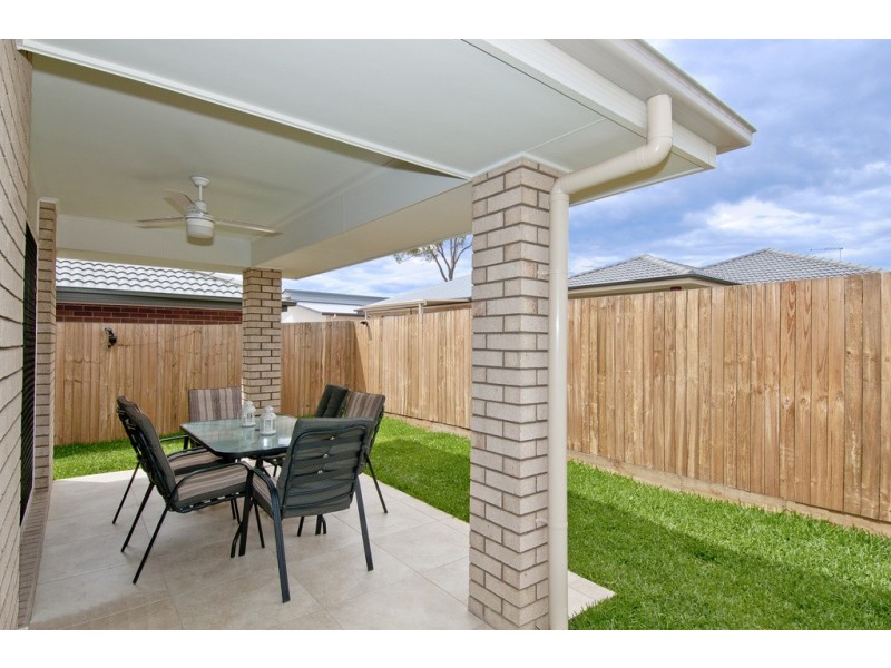 12 Ravensbourne Circuit, Waterford QLD 4133