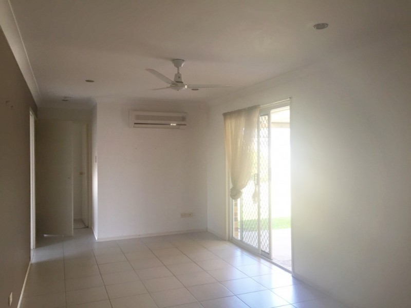138 Lamberth Road, Regents Park QLD 4118