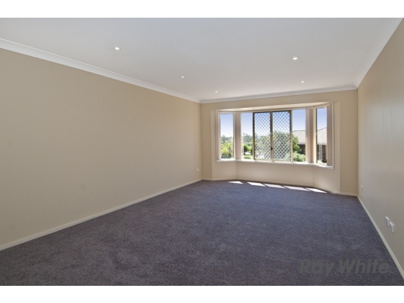 17 Waterline Cres, Waterford QLD 4133