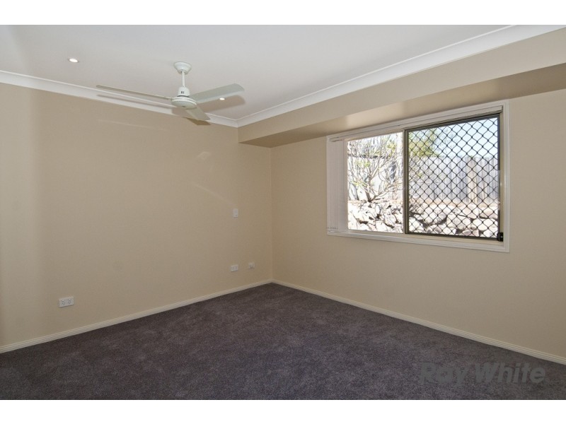 17 Waterline Cres, Waterford QLD 4133