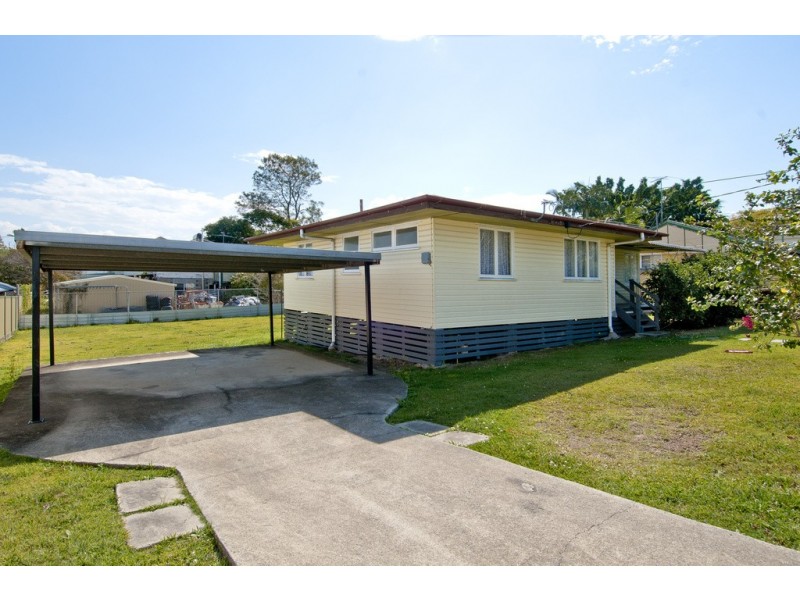 6 Lawson Street, Woodridge QLD 4114