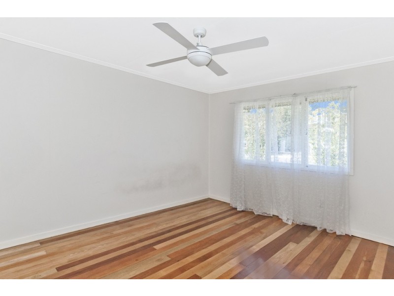 6 Lawson Street, Woodridge QLD 4114