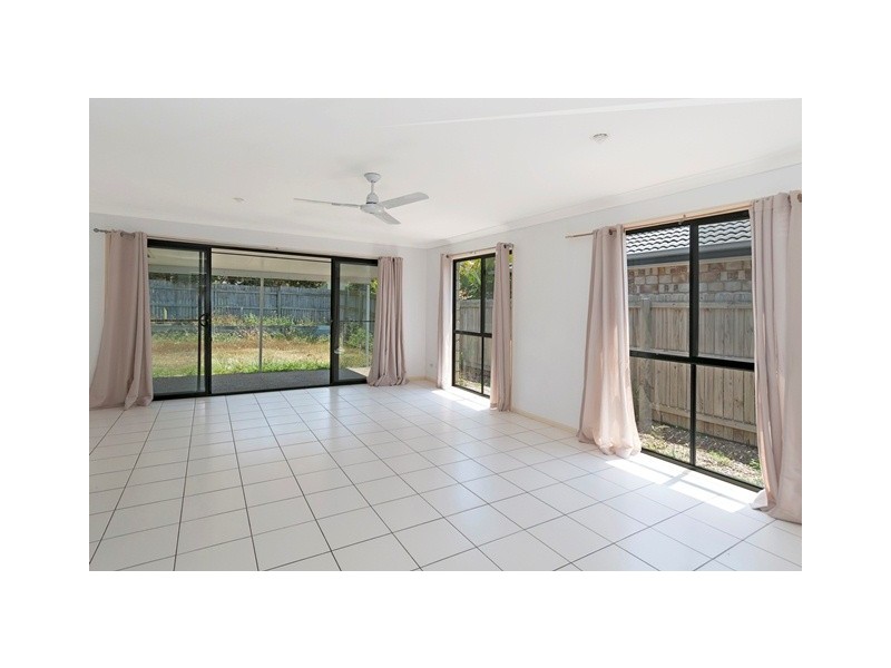 15 Hurst Street, Crestmead QLD 4132