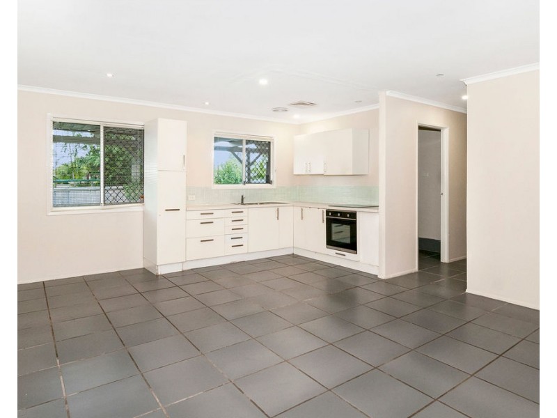 73 Logan Reserve Rd, Waterford West QLD 4133