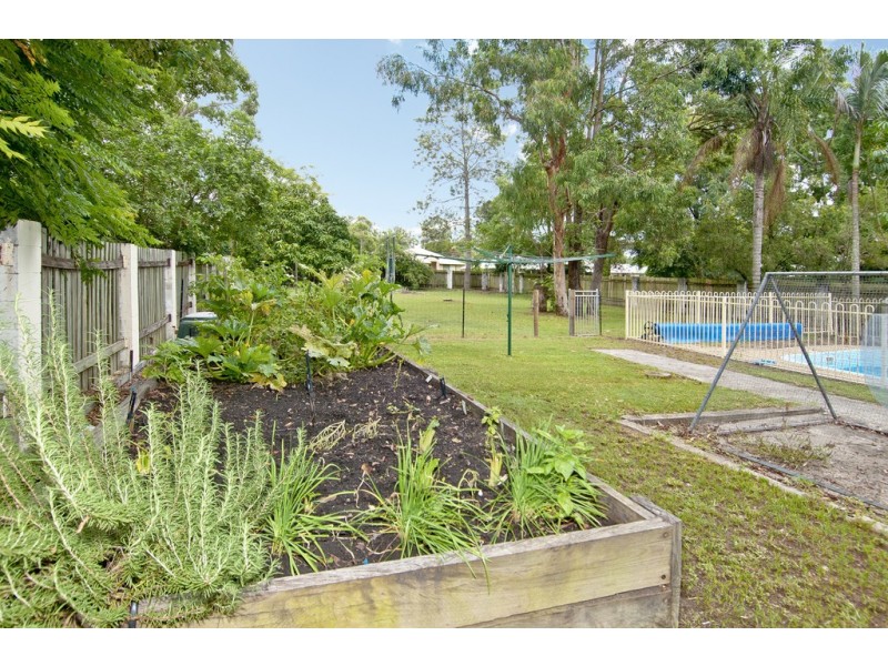 22 Bluegum Drive, Marsden QLD 4132