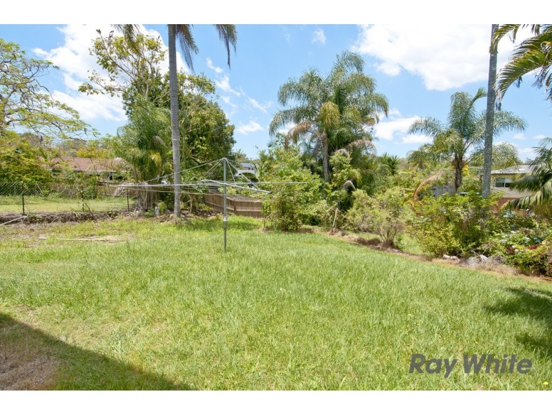 31 Vanessa Blvd, Springwood QLD 4127