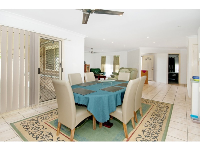 27 Wallace St, Crestmead QLD 4132