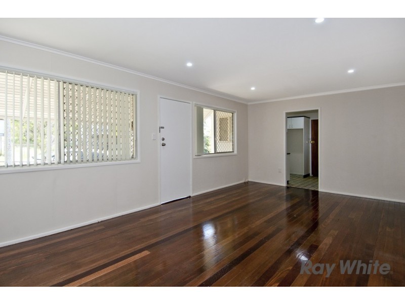 6 Licola Street, Woodridge QLD 4114